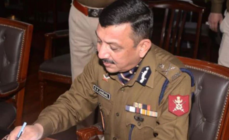 फोन टैपिंग मामले में सीबीआई के निदेशक सुबोध जायसवाल को मुंबई पुलिस ने किया तलब