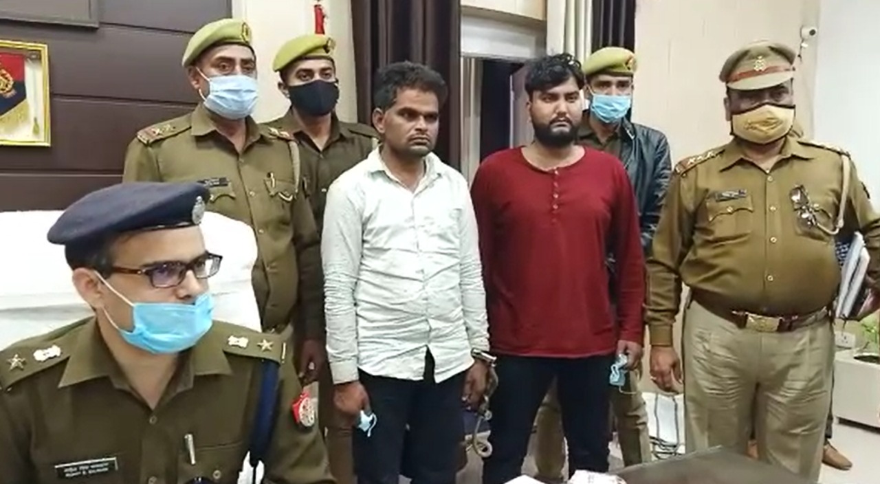 बरेली संजीव गर्ग हत्याकांड: पुलिस ने दो और आरापियों को किया गिरफ्तार, दो किलो सोने की ईंटों के साथ 95 हजार रुपए कैश भी बरामद