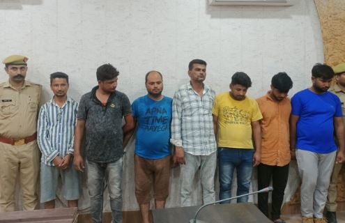 शाहजहांपुर: पुलिस ने पकड़ा लिफाफा गैंग, 7 आरोपियों को दबोचा