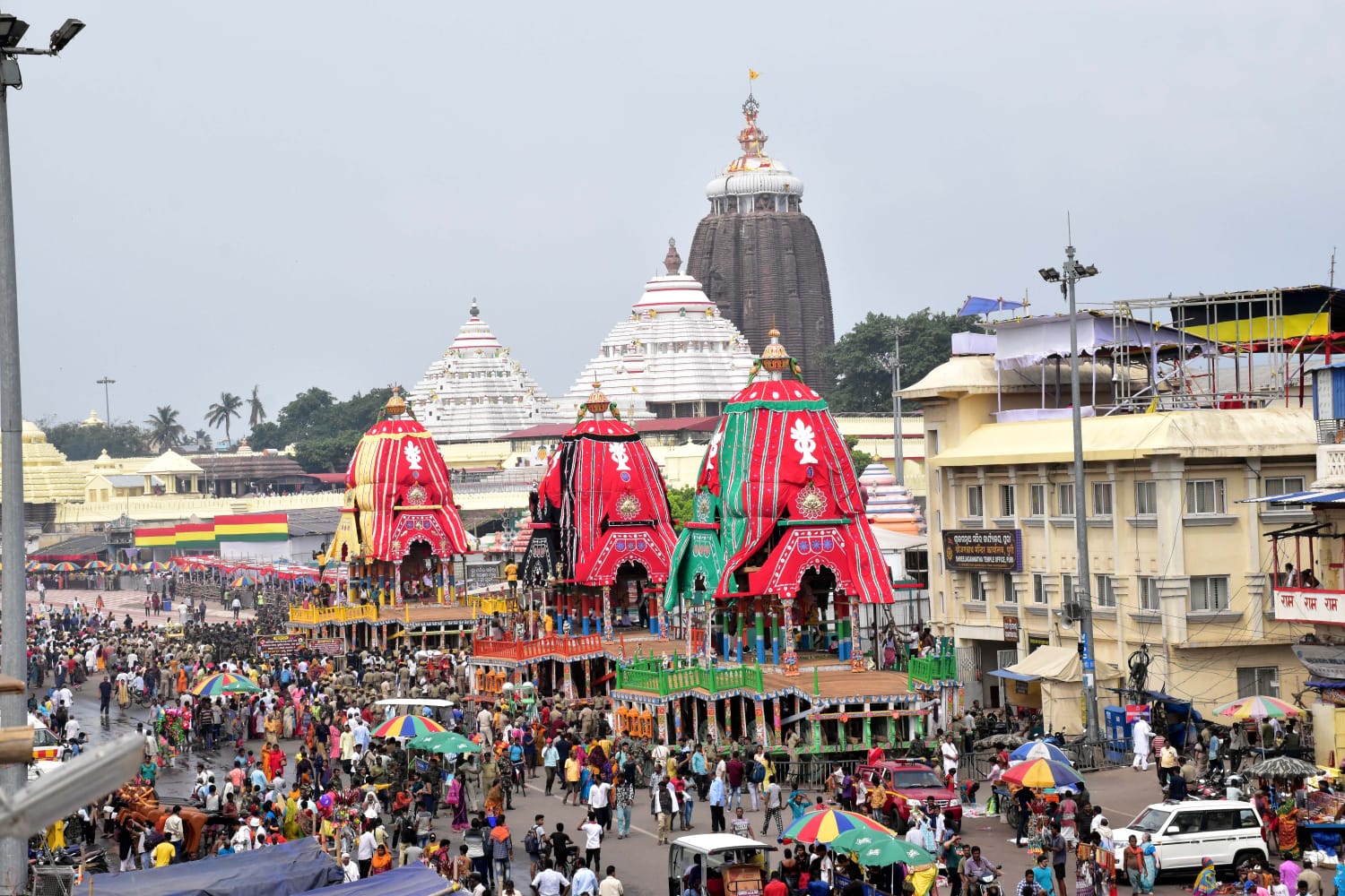 श्री जगन्नाथ रथयात्रा महोत्सव की तैयारियां पूरी, रथ पर आज्ञा माल्यार्पण की रीति-नीति संपन्न