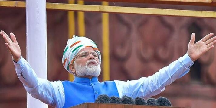 PM MODI ने कहा- हर जिले में चल रहा है 75 अमृत सरोवर बनाने का अभियान 