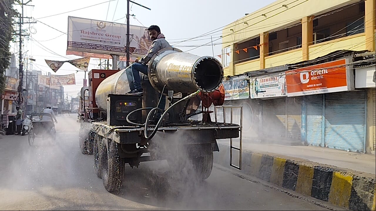 बरेली: डेंगू का प्रकोप, शहर से लेकर देहात तक हेल्थ विभाग ने कराया दवा का छिड़काव