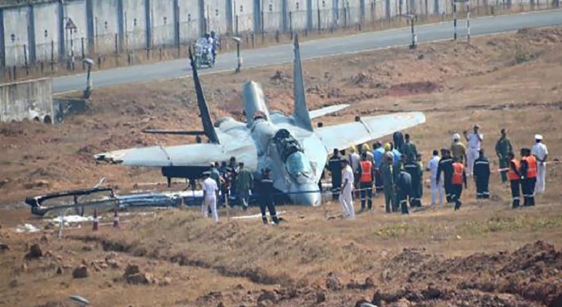 गोवा: तकनीकी खराबी के चलते MiG-29K क्रैश, पायलट सुरक्षित, जांच के आदेश