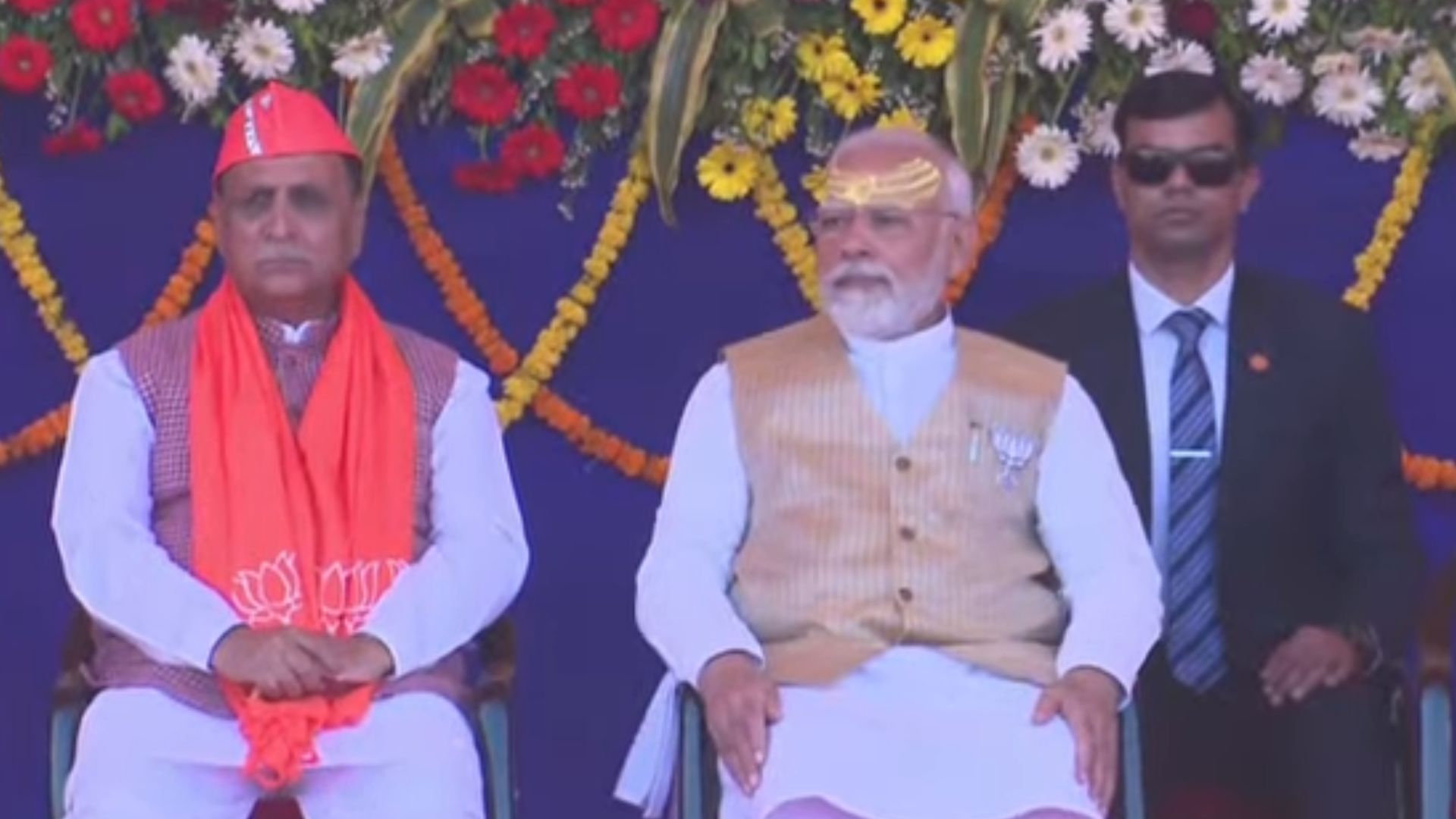 Video: चुनावी घमासान..मोदी ने संभाली कमान!, गुजरात में बोले- चाहता हूं नरेंद्र के सारे रिकॉर्ड भूपेंद्र तोड़ें