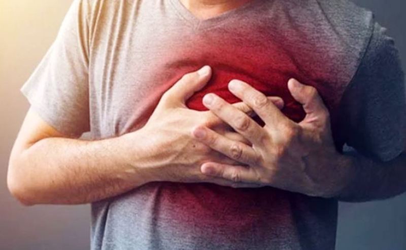 Heart Attack: पलक झपकते रुक रही दिल की धड़कन, युवाओं को काल के गाल में ले जा रहा 'हार्ट अटैक'