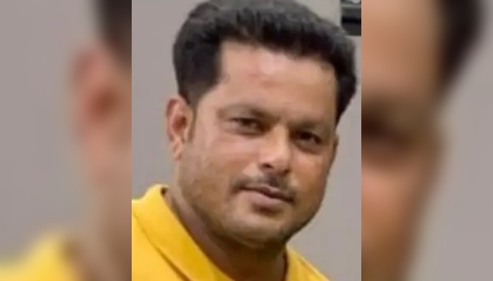 Irfan Solanki News : सपा नेत्री नूरी शौकत के भाई अशरफ ने कैंट थाने में किया सरेंडर, पुलिस अधिकारी कर रहे पूछताछ 