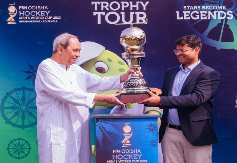 FIH 2023 Hockey World Cup ट्रॉफी का दौरा शुरू, नवीन पटनायक बोले- टीमों और प्रशंसकों के लिए यादगार होगा विश्व कप 