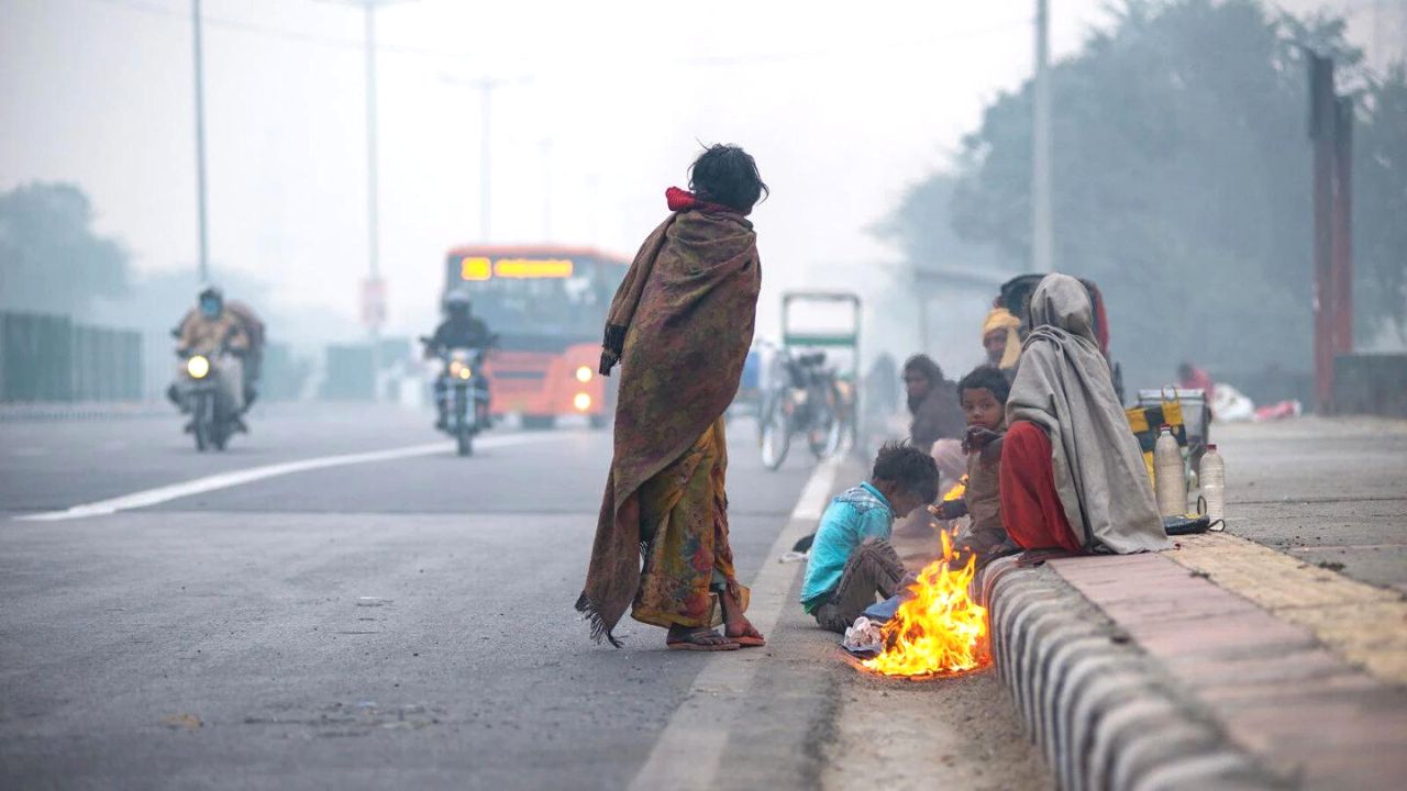 उत्तर भारत में शीत लहर का प्रकोप, 3.5 डिग्री पर पहुंचा पारा