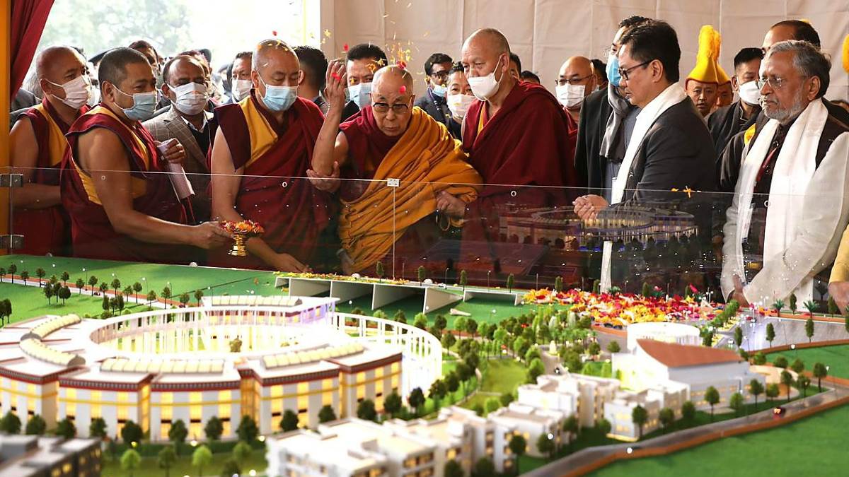 बिहार : केंद्रीय मंत्री रीजीजू ने बोधगया में ‘Dalai Lama Center for Tibetan and Indian Ancient Wisdom’ की रखी नींव