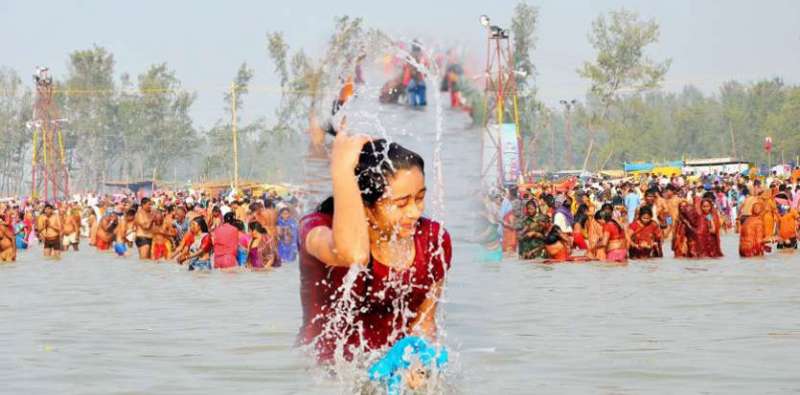 गंगासागर मेला: ममता बनर्जी ने की राष्ट्रीय दर्जे देने की मांग