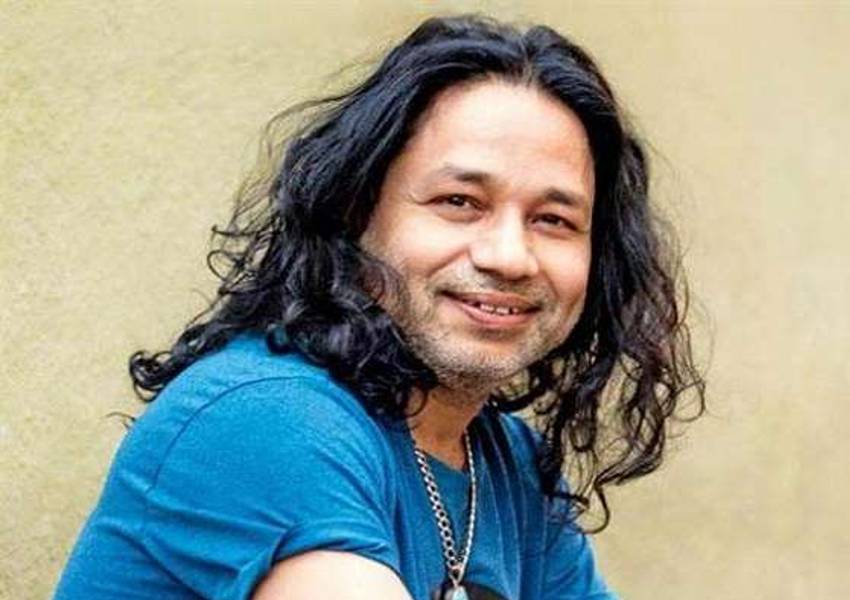 'सिर मुंडा दूं तो एकदम Yogi जी का भाई लगूंगा', गोरखपुर महोत्सव में बोले Kailash Kher, वीडियो वायरल