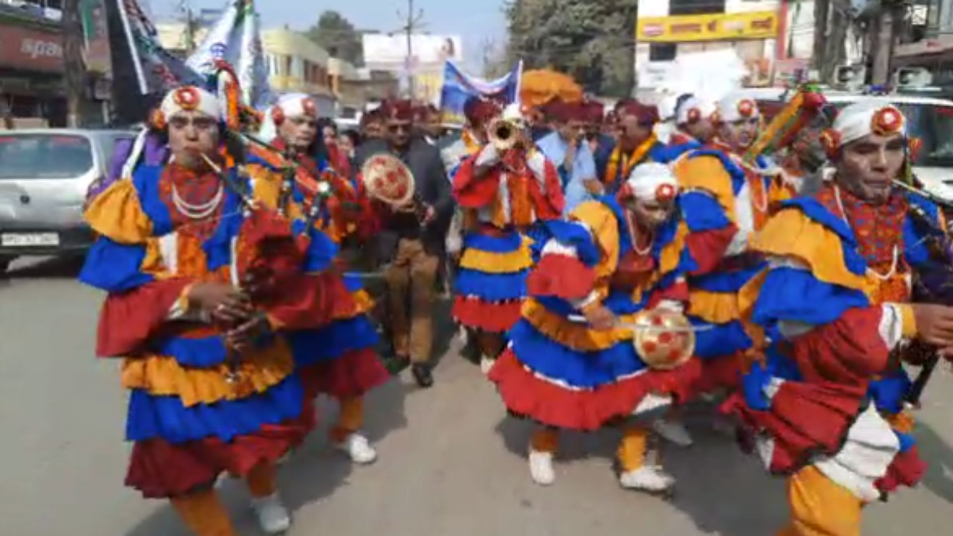 बरेली : खत्म होने वाला है उत्तरायणी मेले का इंतजार, विधायक ने की रंगारंग यात्रा की शुरुआत, देखें Video