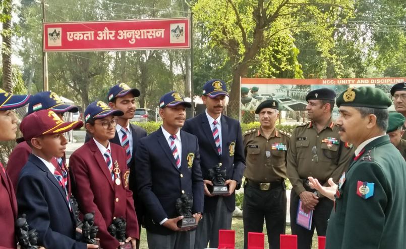 बरेली एनसीसी ग्रुप ने कैडेट्स को किया सम्मानित