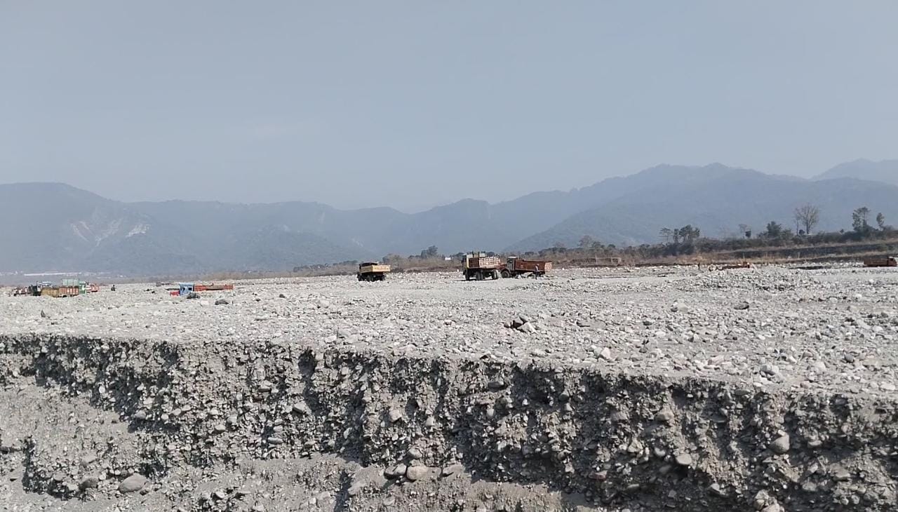 हल्द्वानी: गौला नदी में फावड़े-बेल्चों की खन-खन की तैयारियां शुरू