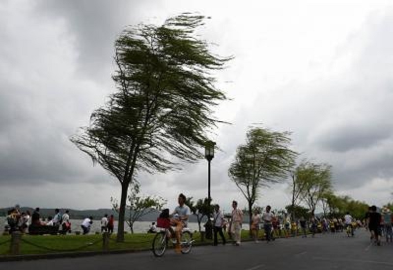 Heavy Rain in China : चीन में भारी बारिश और आंधी तूफान आने का अनुमान, ब्लू अलर्ट जारी  