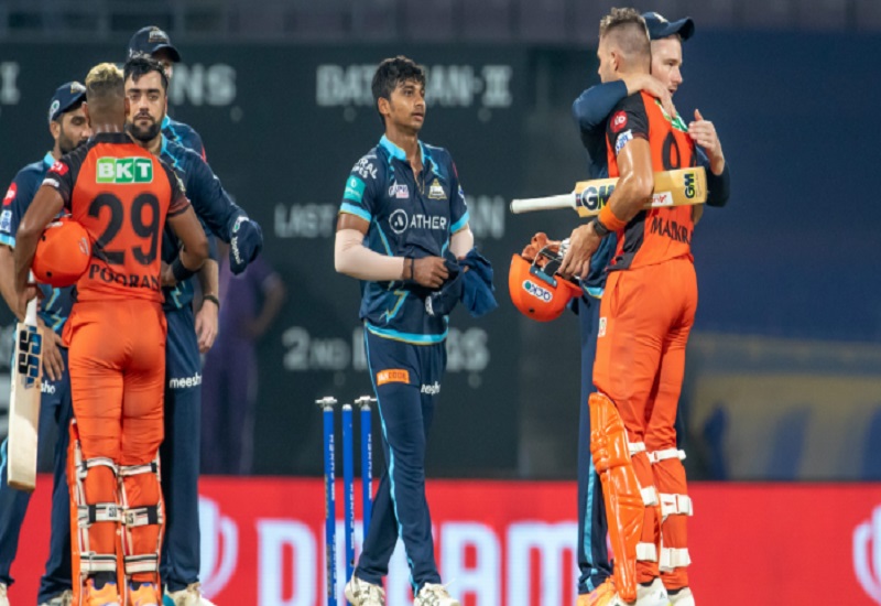 IPL 2023 : प्लेऑफ में जगह सुरक्षित करने के लिए Sunrisers Hyderabad से भिड़ेगा Gujarat Titans, अहमदाबाद में कल होगा मुकाबला