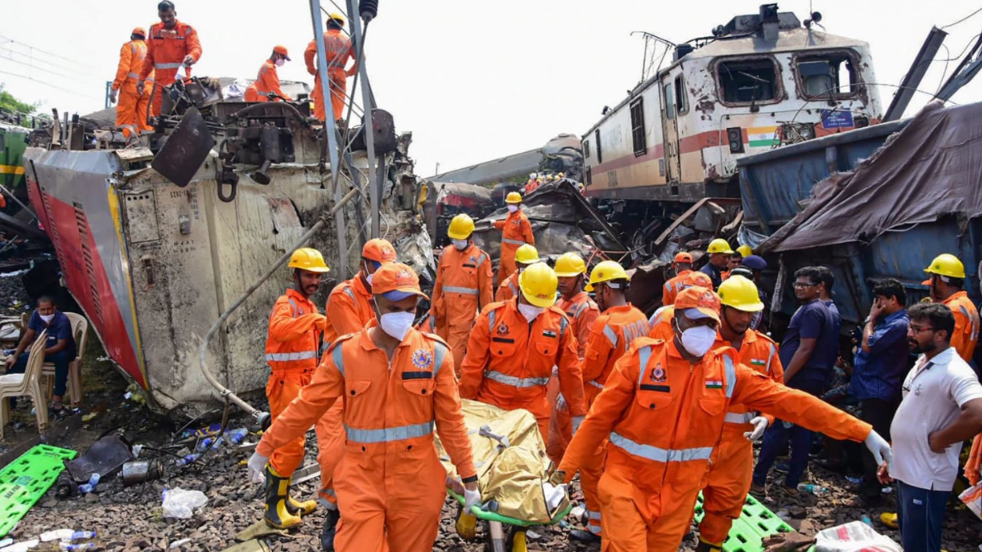 बालासोर रेल हादसा : NDRF कर्मी को पानी खून जैसा लगता है, एक अन्य को नहीं लग रही भूख 