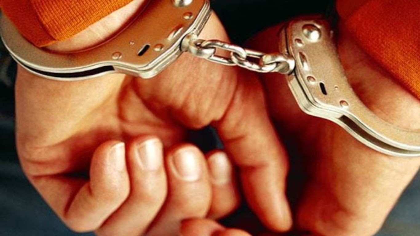 किच्छाः पुलिस को मिली बड़ी सफलता, 231 लीटर कच्ची शराब के साथ तीन गिरफ्तार