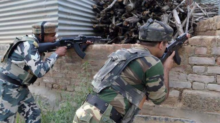 जम्मू-कश्मीर : कुलगाम जिले में मुठभेड़, एक आतंकवादी ढेर 
