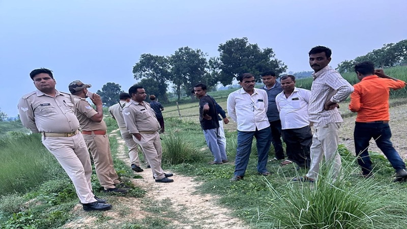 गोंडा : सब्जी लेने गये बाइक सवार युवक का सरयू नहर में उतराता मिला शव, हत्या की आशंका