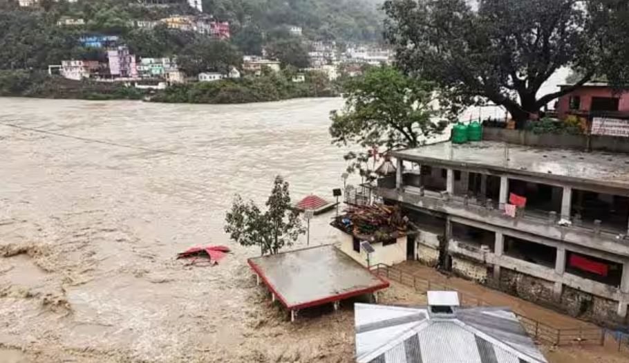 उत्तर भारत के कई हिस्सों में बारिश से भारी नुकसान, राहत और बचाव अभियान में तेजी 