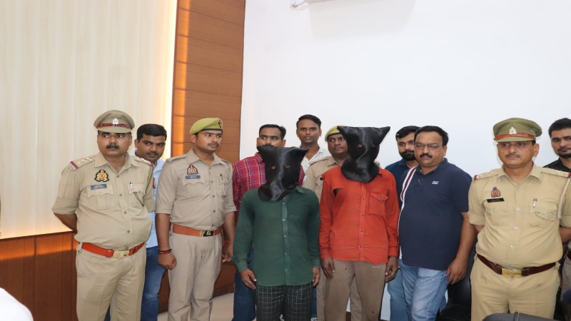 थरवई लूटकांड : पुलिस मुठभेड़ में दो बदमाशों को लगी गोली, लूट के जेवरात बरामद