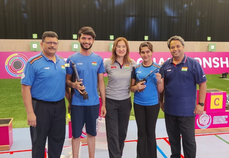 ISSF World Shooting Championships : भारतीय निशानेबाजों ने मिश्रित टीम एयर पिस्टल स्पर्धा का जीता स्वर्ण पदक 