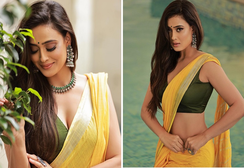 Shweta Tiwari Photos: येलो साड़ी में श्वेता तिवारी ने फ्लॉन्ट किया परफेक्ट फिगर, नजरें झुकाकर दिए पोज...क्या आपने तस्वीरें देखीं? 