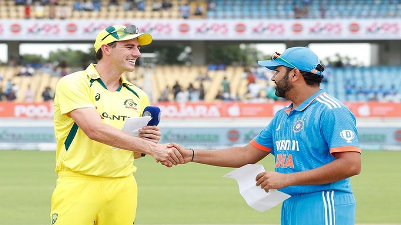 IND vs AUS Rajkot ODI: टॉस जीतकर ऑस्ट्रेलिया ने चुनी बल्लेबाजी, अश्विन की जगह सुंदर को मिला मौका