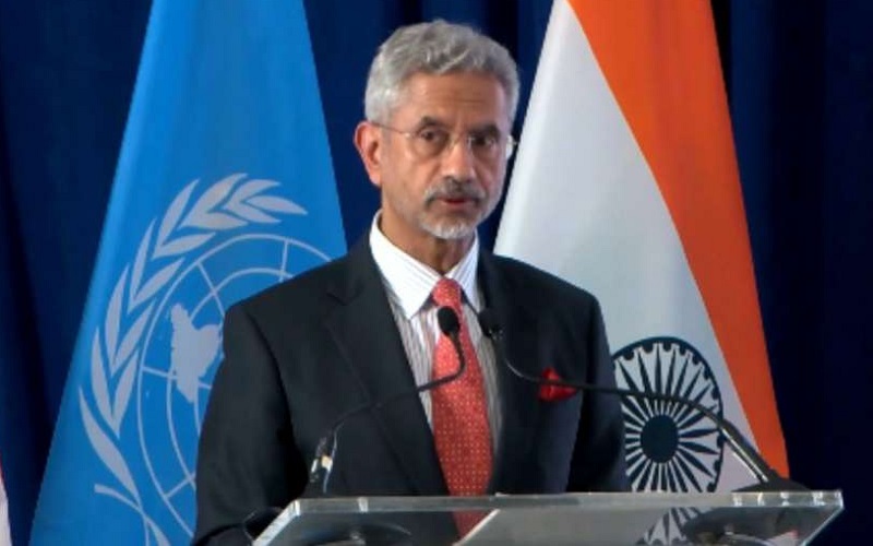 S Jaishankar : 'दुनिया अब भी दोहरे मानकों वाली', जयशंकर ने कनाडा का समर्थन करने वाले देशों को सुनाई खरी-खरी