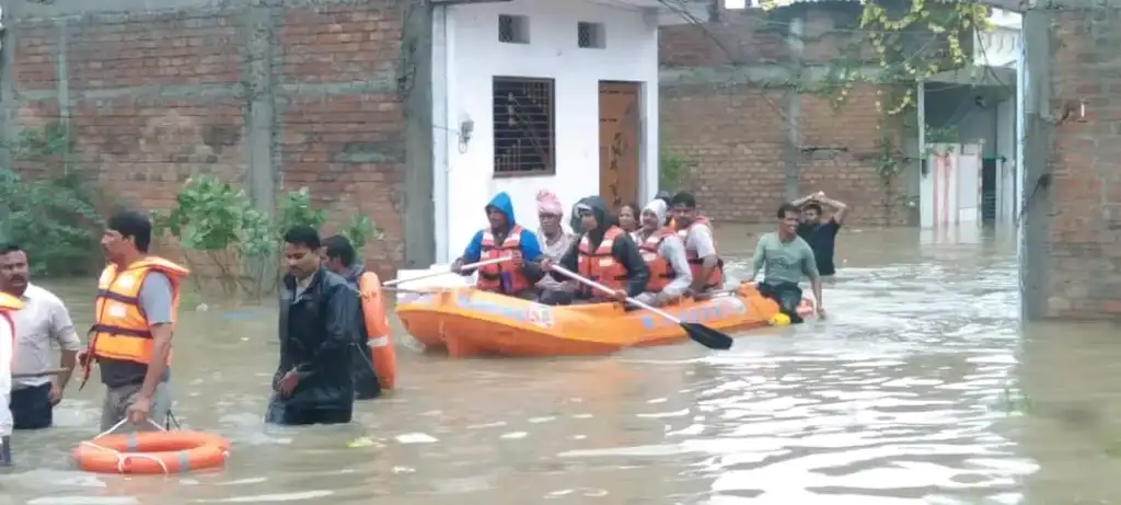 उज्जैन : जिले में बाढ़ की स्थिति, राहत और बचाव कार्य जारी