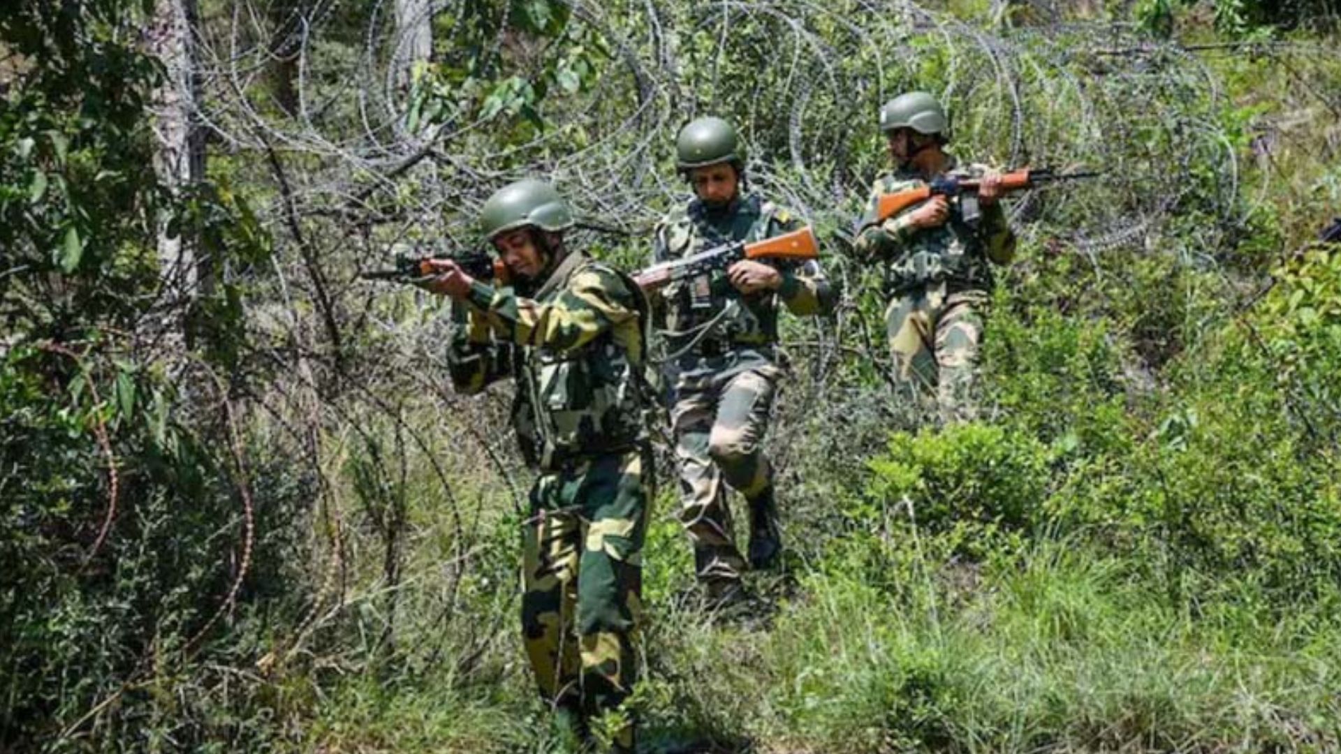 जम्मू-कश्मीर के उरी सेक्टर में सुरक्षाबलों ने घुसपैठ की कोशिश नाकाम की, दो आतंकी ढेर 