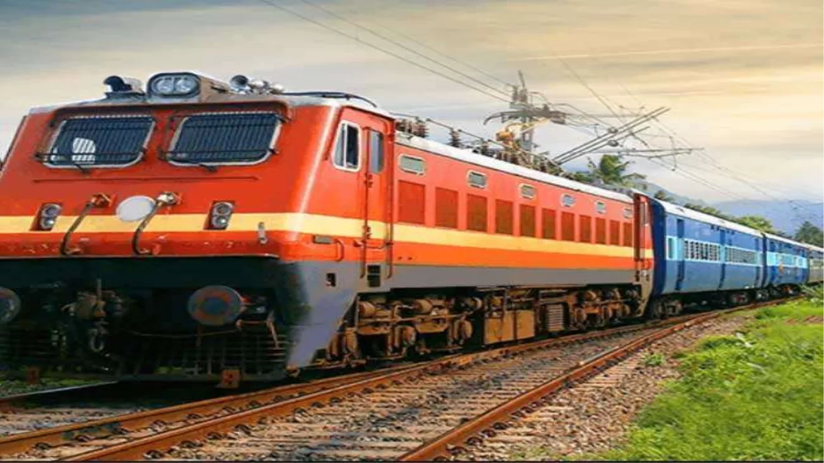 बरेली: कोहरे की वजह से शहीद, जनसेवा एक्सप्रेस समेत 30 ट्रेनें रहेंगी निरस्त