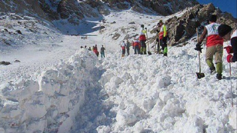 पश्चिमी ईरान में हिमस्खलन से पांच पर्वतारोहियों की मौत, खतरे की चेतावनी जारी