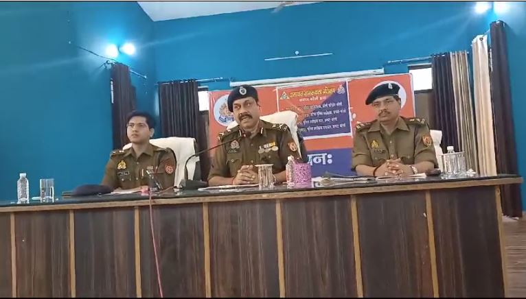 बरेली: यातायात नियम तोड़ने पर नहीं बख्शे जाएंगे पुलिसकर्मी, चालान के साथ होगी लाइन हाजिर की कार्रवाई