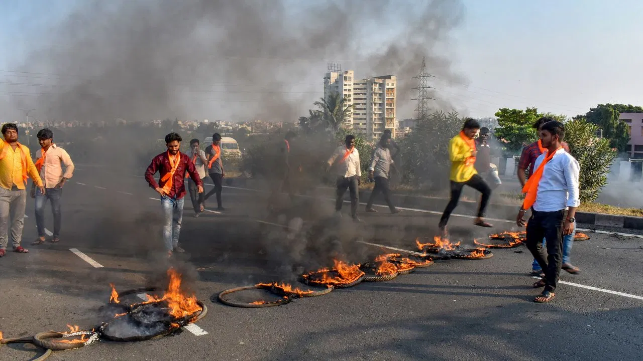 मराठा आरक्षण आंदोलन : छत्रपति संभाजीनगर जिले के ज्यादातर हिस्सों में इंटरनेट बंद