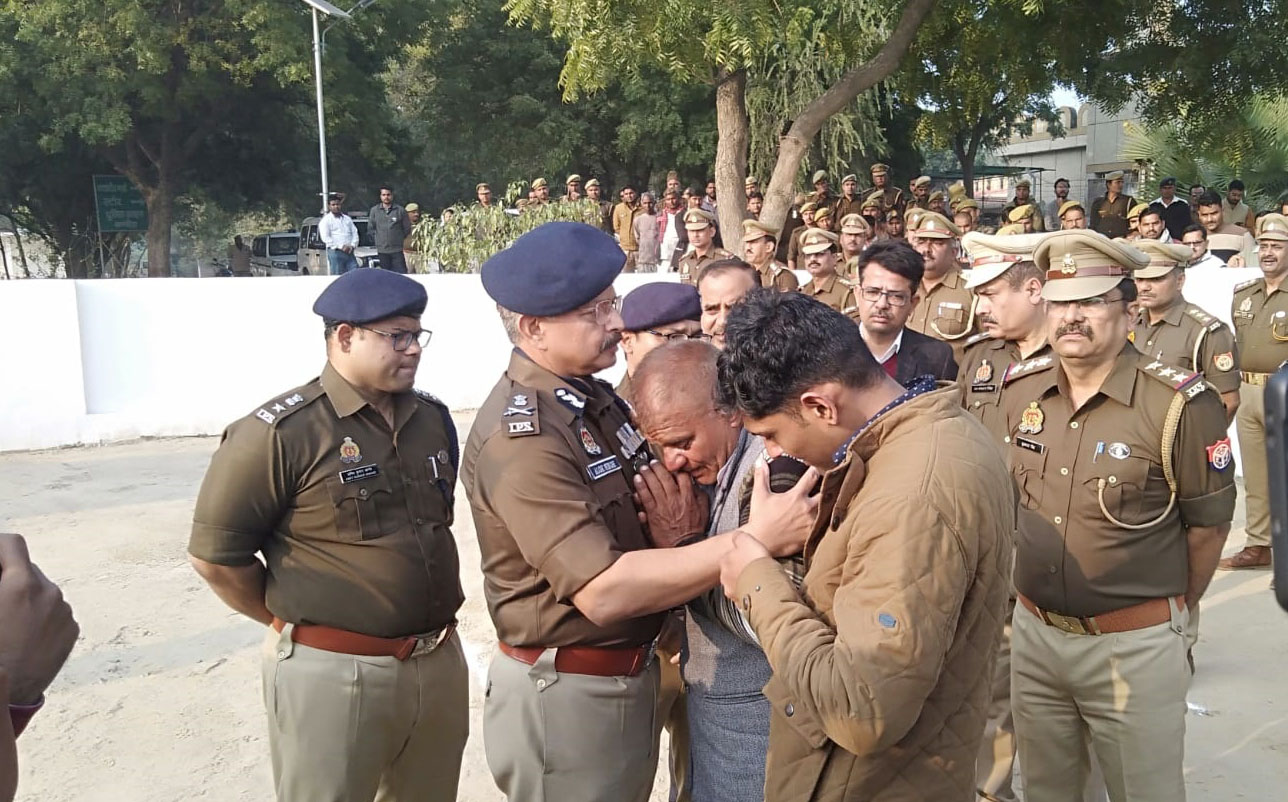 पैर में गोली लगने से कैसे मर सकता है कोई ? उसके जाने के बाद कैसे जीऊंगी पापा, 40 राउंड फायरिंग और डॉक्टरों ने कर दिया मृत घोषित