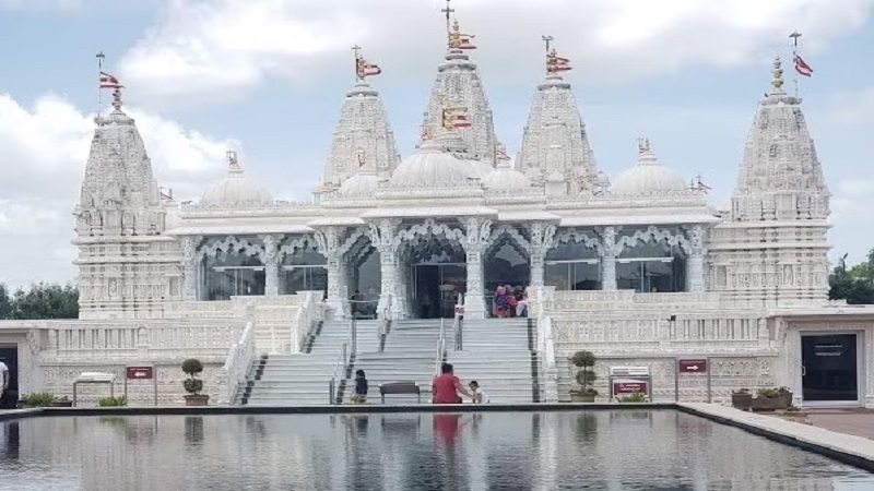 US: अमेरिका में भी जय श्रीराम की गूंज... राम मंदिर के प्राण प्रतिष्ठा को लेकर अमेरिका के मंदिरों में आयोजित होंगे विशेष कार्यक्रम 