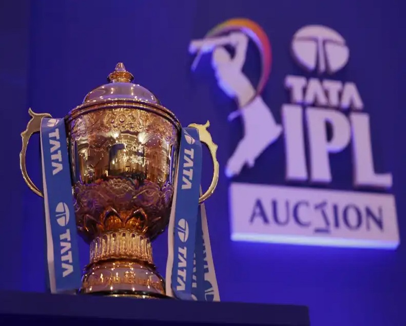 IPL Auction 2024 : आईपीएल ऑक्शन कल, किस टीम के पर्स में कितना पैसा...जानिए पूरी डिटेल्स