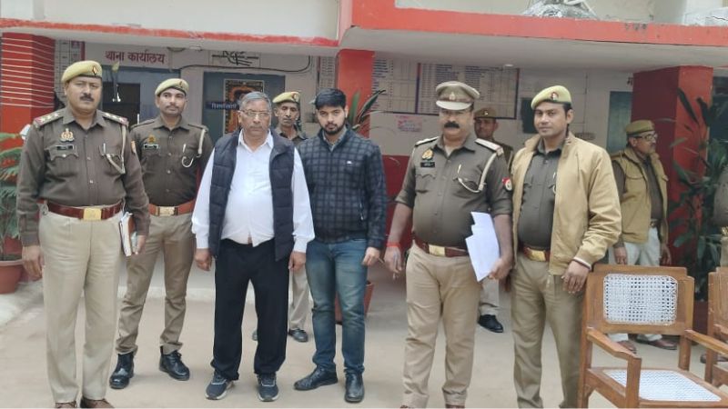 Etawah News: फर्जी तरीके से वाद दायर कर रुपये ठगने वाले पिता-पुत्र गिरफ्तार, पुलिस ने गिरफ्तार कर भेजा जेल