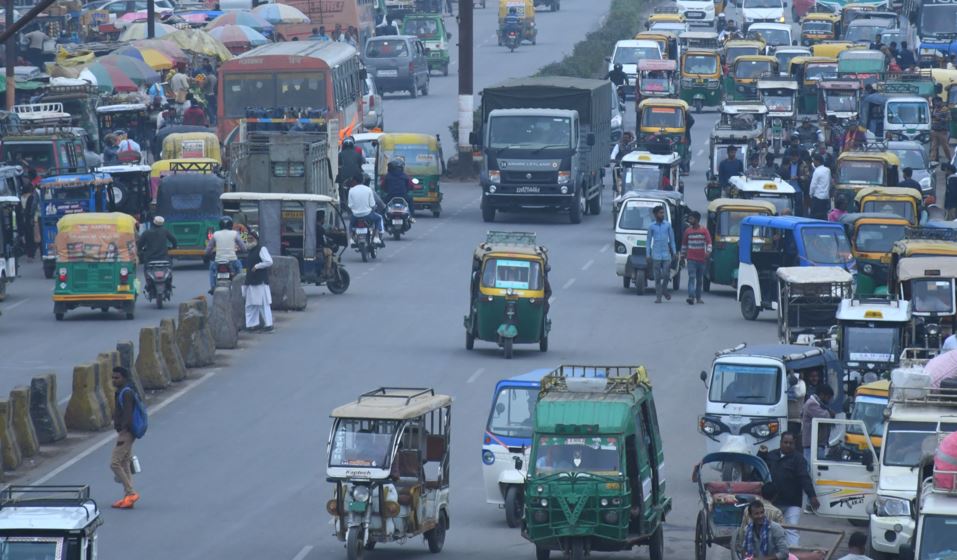 बरेली: निगम की लापरवाही... ऑटो, टेंपो, होटल और बार से नहीं की शुल्क वसूली