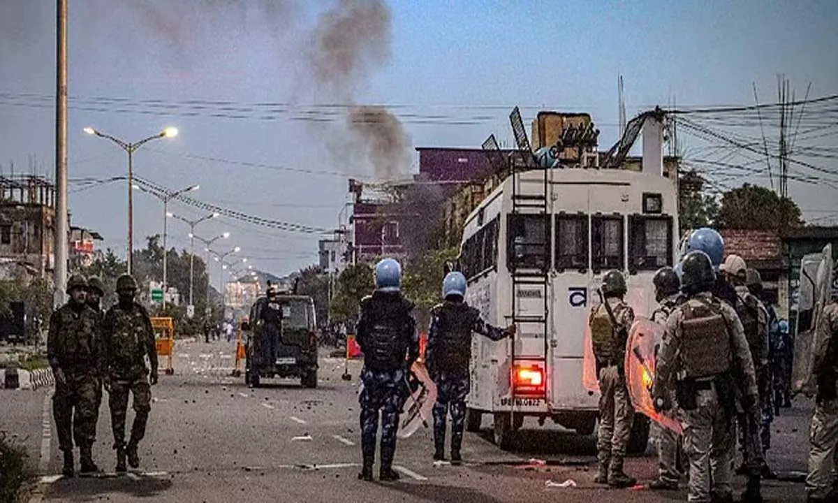 मणिपुर: मोरेह में सुरक्षा बलों और संदिग्ध उग्रवादियों के बीच फिर से गोलीबारी शुरू