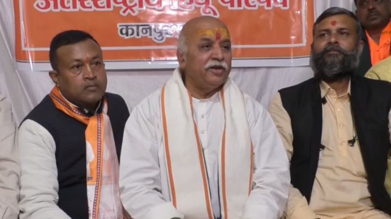 Kanpur: प्रवीण तोगड़िया बोले- 'ज्ञानवापी को हिन्दुओं को पूजा के लिए सौंपे, जनसंख्या नियंत्रण का कानून लाएंगे।'...