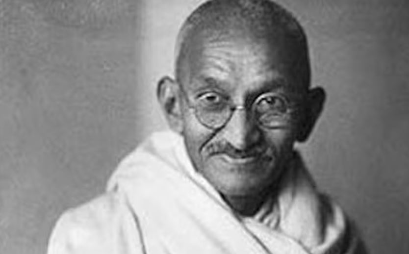 12 फरवरी: आज के दिन महात्मा गांधी की अस्थियों को गंगा में किया गया था प्रवाहित, जानिए प्रमुख घटनाएं