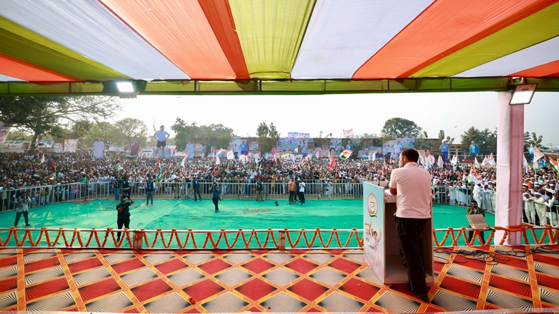 ये ‘मोदी मीडिया’ अमिताभ बच्‍चन और ऐश्‍वर्या राय को दिखा देंगे, लेकिन..., राहुल गांधी ने राम मंदिर उत्सव पर भी उठाया सवाल 