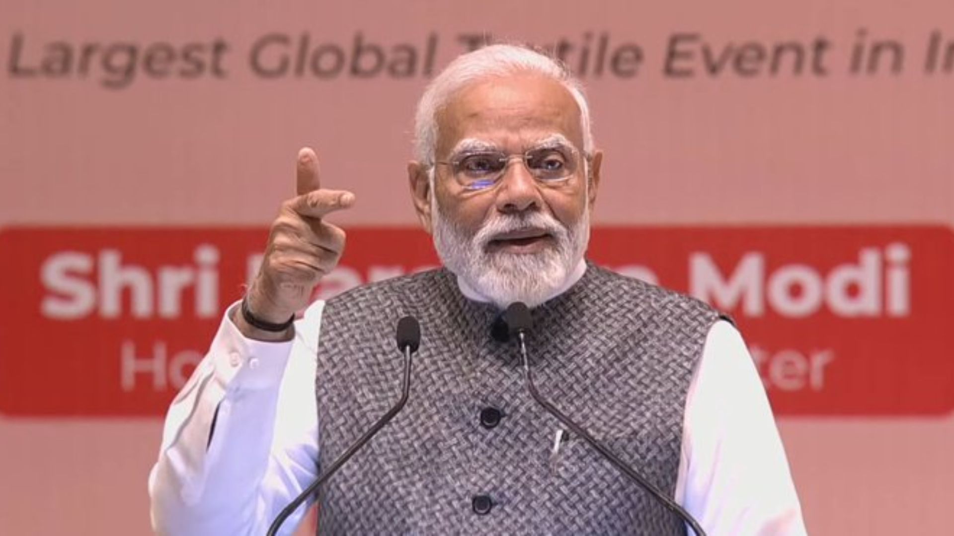 प्रधानमंत्री मोदी ने 'भारत टेक्स 2024' का किया उद्घाटन, बोले- 'देश को ग्लोबल हब बनाएंगे...' 