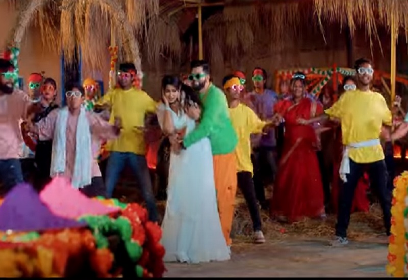VIDEO : नीलकमल सिंह का होली स्पेशल गाना 'देवरा होली में मले साबुन' रिलीज 