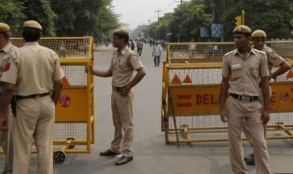 Farmers Protest: राजधानी दिल्ली में धारा 144 लागू, पुलिस ने लगाए कड़े प्रतिबंध 