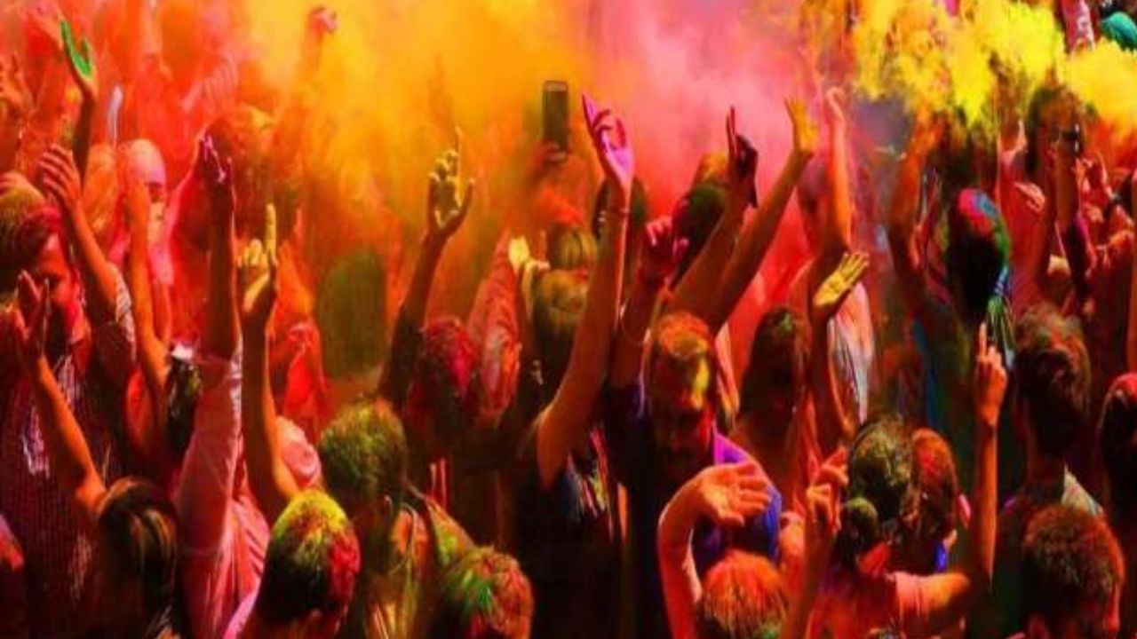 Holi 2024: केमिकल रंगों से रहें सावधान; आंखों को पहुंचा सकते हैं नुकसान, होली खेलते समय इन बातों का रखें ध्यान...