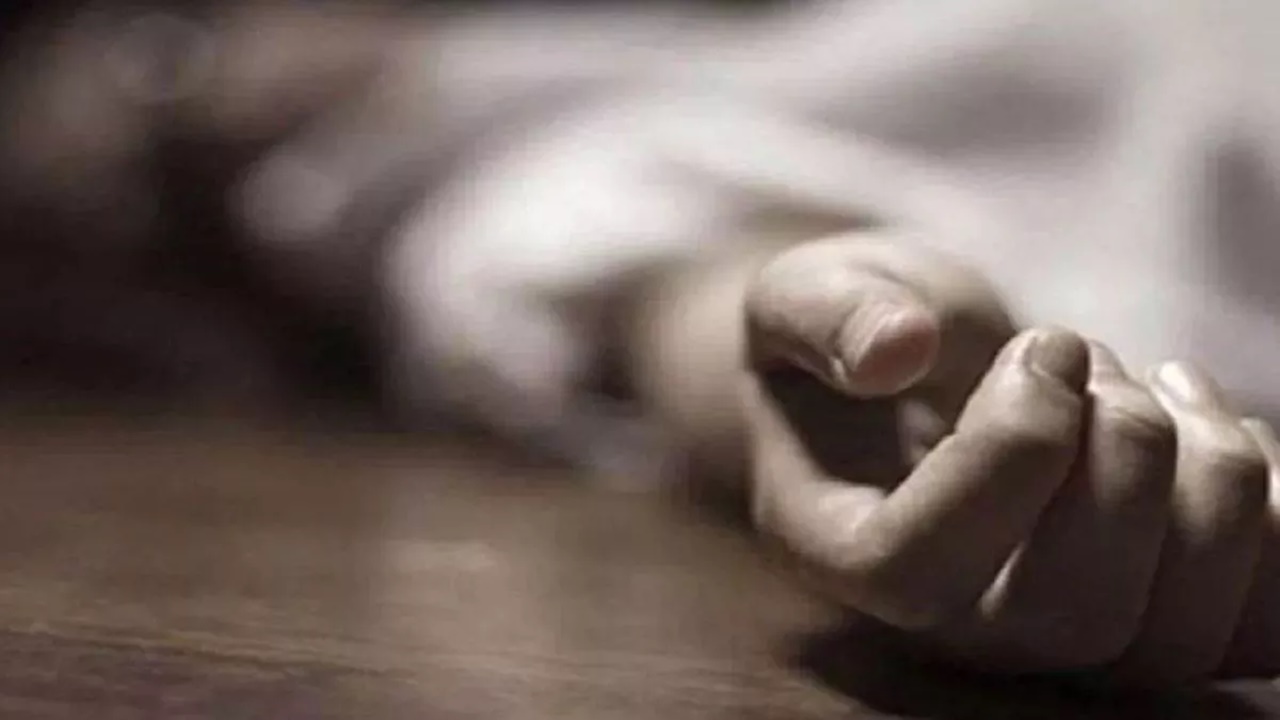 अमेठी: रेलवे ट्रैक पर अज्ञात युवक का मिला शव, पुलिस शिनाख्त में जुटी